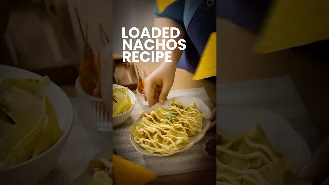 Nachos in Cheese Sauce